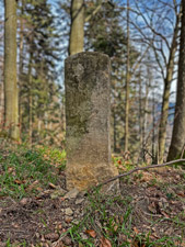 >Bergkamm der Grenzsteine